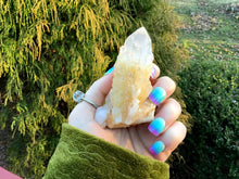 Load image into Gallery viewer, Elestial Quartz Crystal Big 4.7 oz. Cluster ~ 3 1/2&quot; Long ~ Natural Tibetan Golden Healer ~ Sparkling Clear Golden Crystal Cascading Points